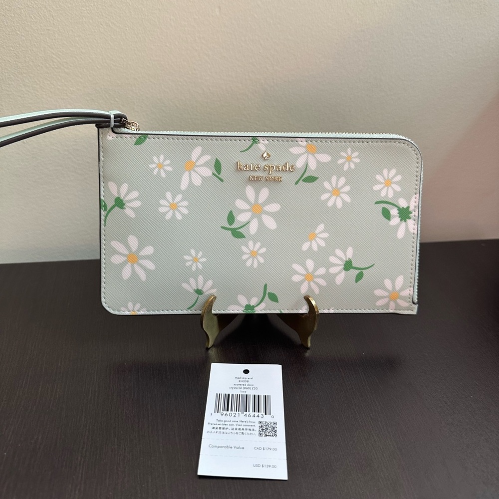 Kate Spade L-Zip Wristlet